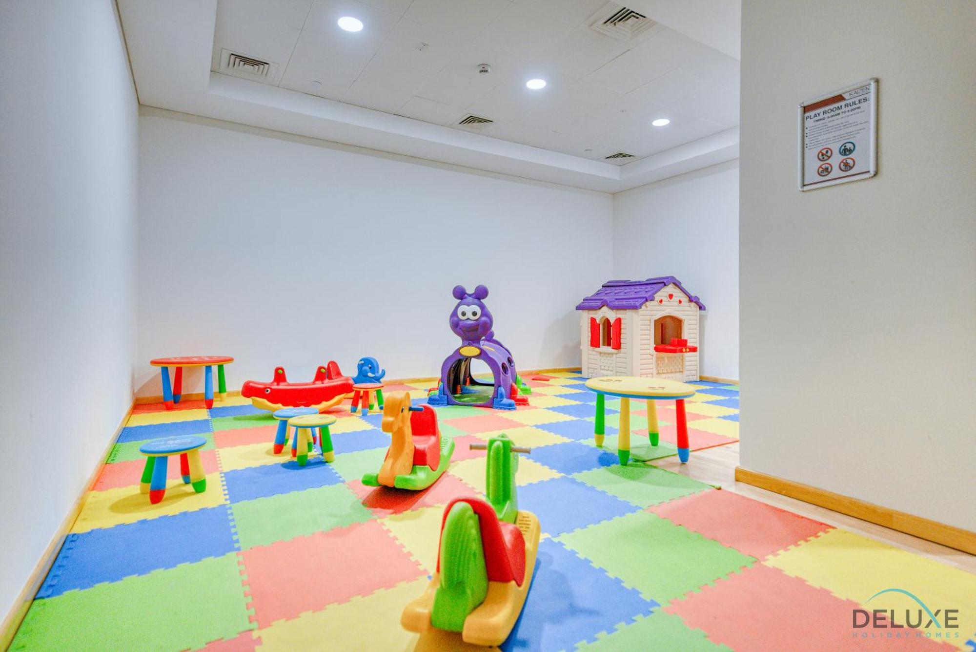 Spacious 2br At Sparkle Tower, Marina By Deluxe Homes Dubai