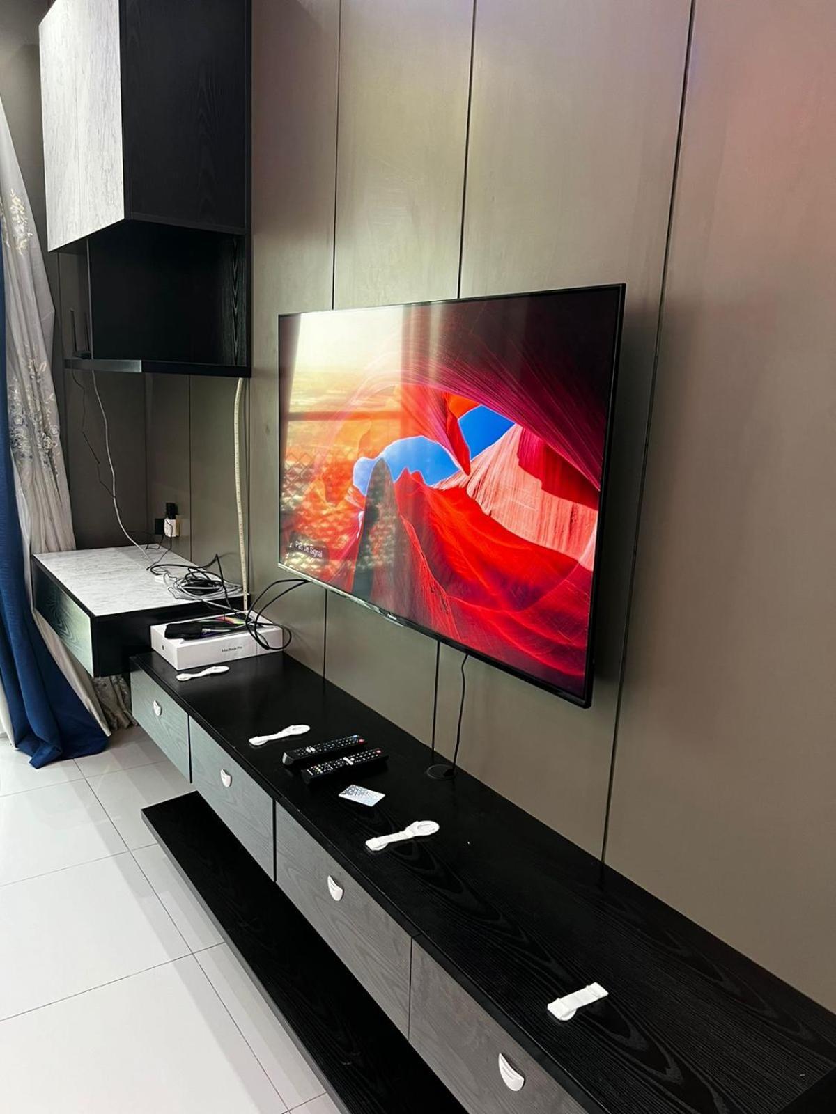 1bhk Serviced Luxury With Kids Dubai