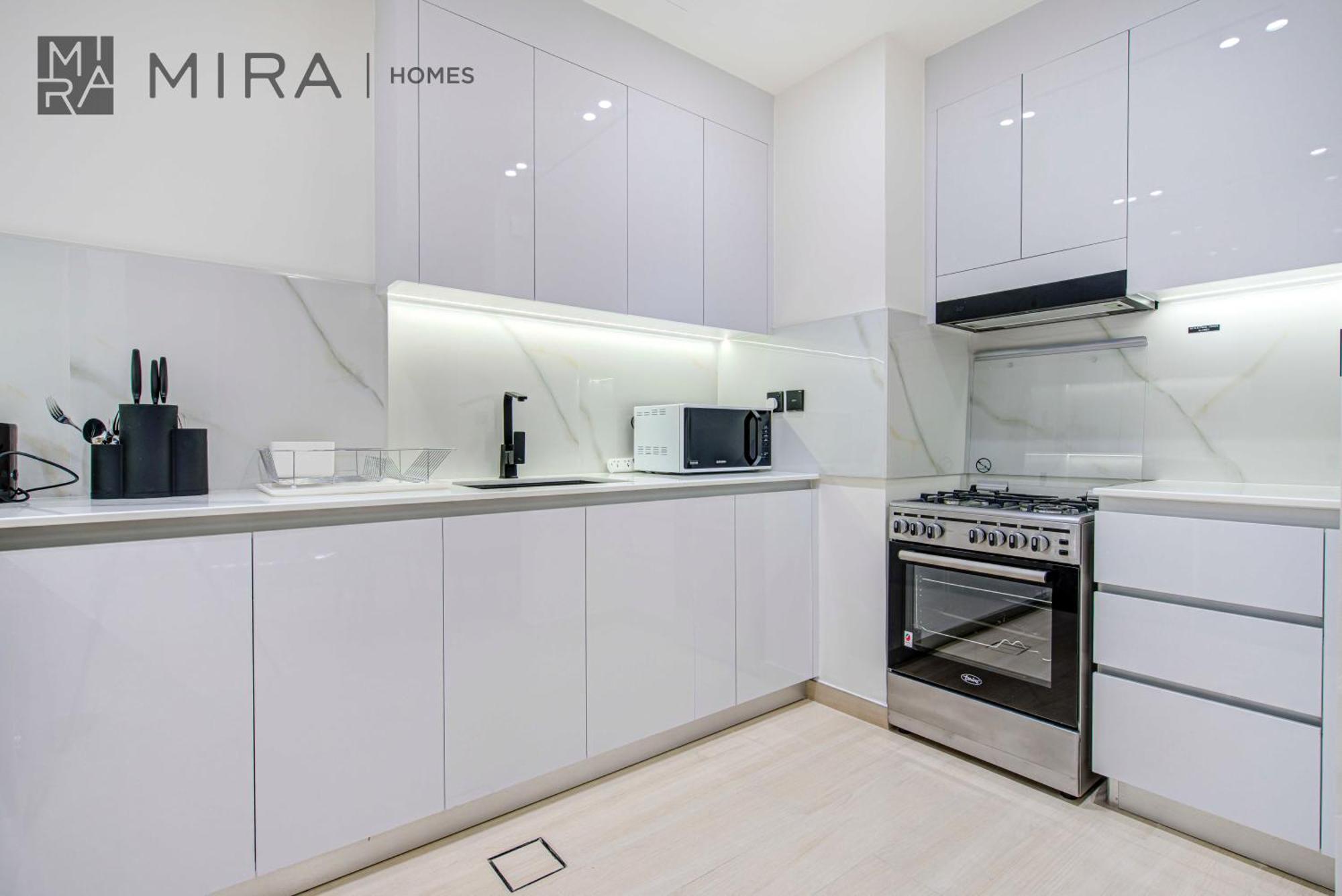 Mira Homes - Lovely Serviced With Pool Access Apartment *