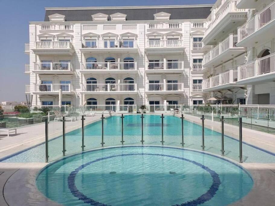 Apartment In Vincitore Palacio Arjan