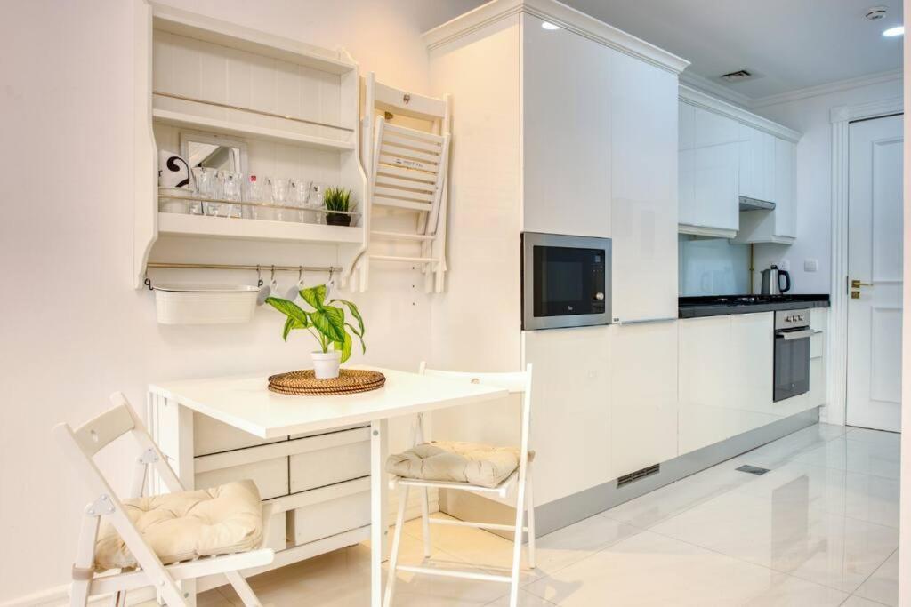 Apartment In Vincitore Palacio Arjan Dubai