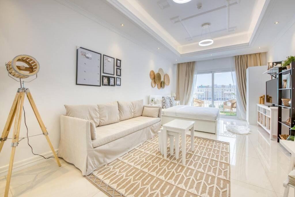Apartment In Vincitore Palacio Arjan *