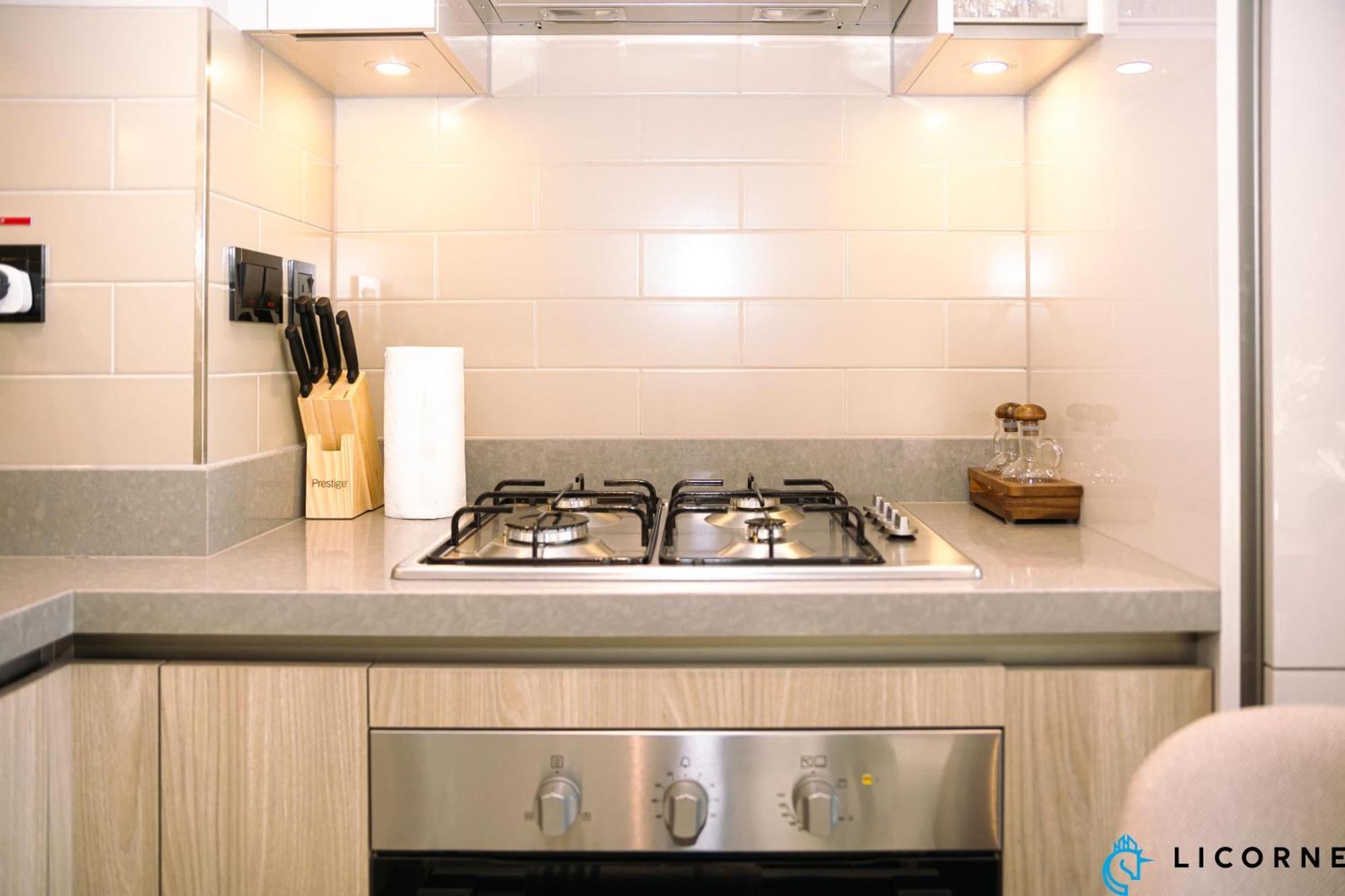 Brand New Apt, 10 Min To Downtown - Sobha Waves * Dubai
