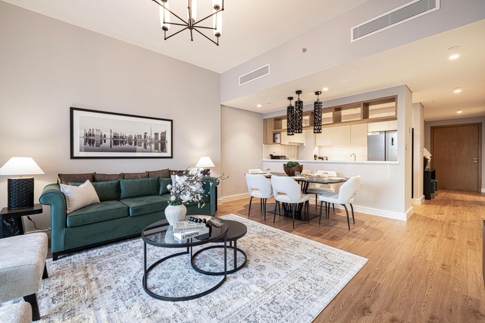 Magnificent - Luxurious 3+ 1 Bedroom With Burj Khalifa View Apartment