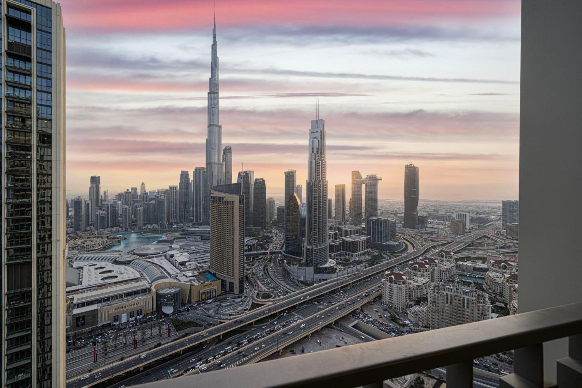 Magnificent - Luxurious 3+ 1 Bedroom With Burj Khalifa View * Dubai