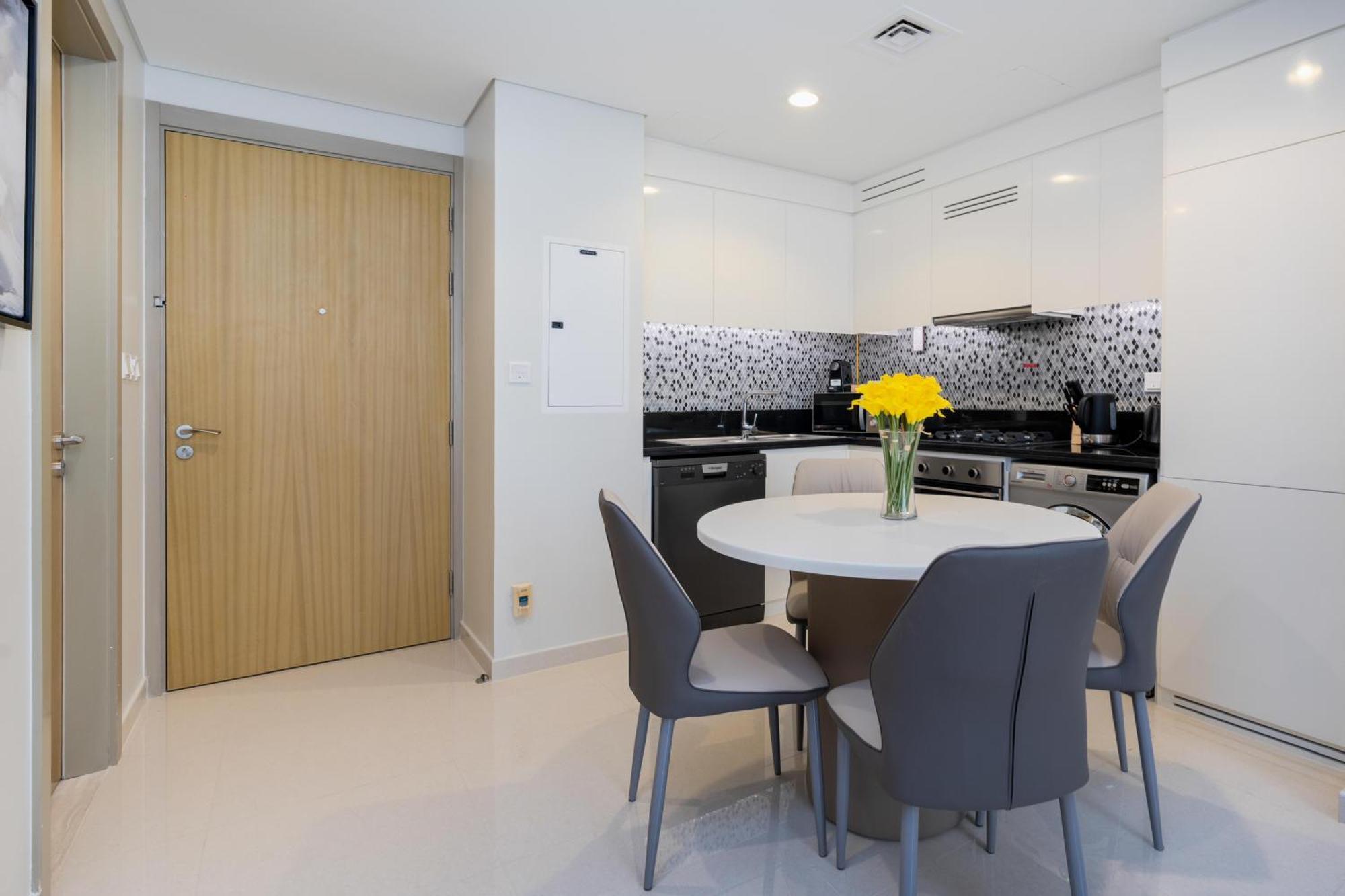 Dream - Aykon Tower With Stunning View Apartment *
