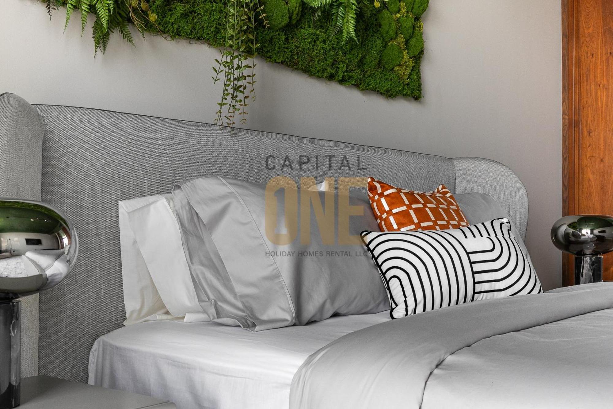 Apartment Offer! Marina Walk View, 2br, Designer Furnished Dubai