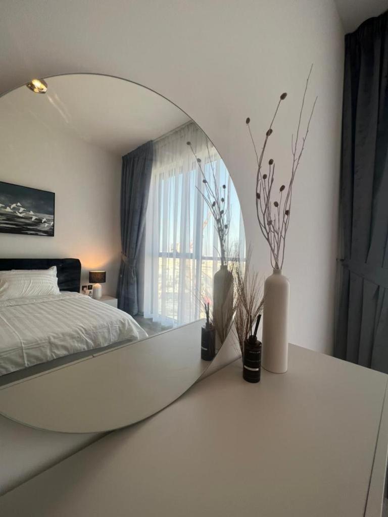 Joya Blanca * Dubai