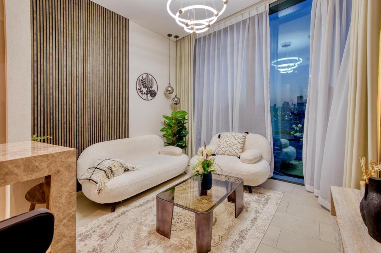 Apartment 1015 Waves Dubai