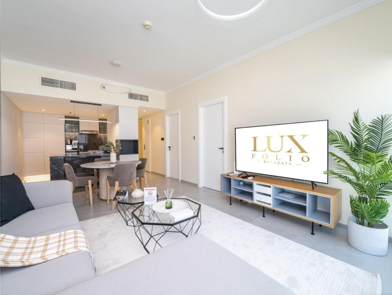Apartment Stylish Upgraded 1 Bedroom Marina Escape *