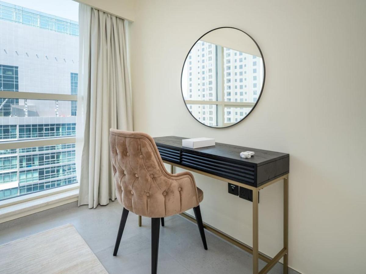 Stylish Upgraded 1 Bedroom Marina Escape Apartment *