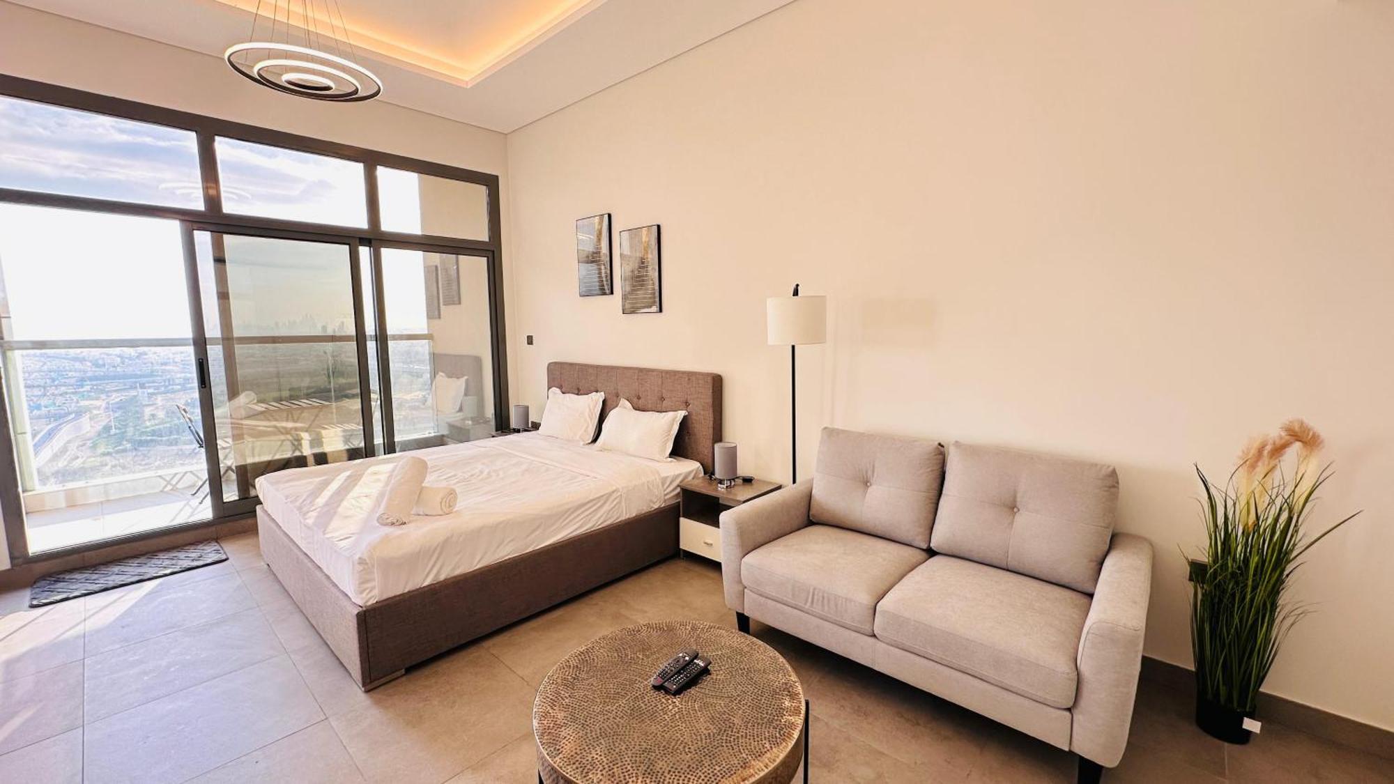 Upscale Burj View With Balcony Free Parking By Belvilla *