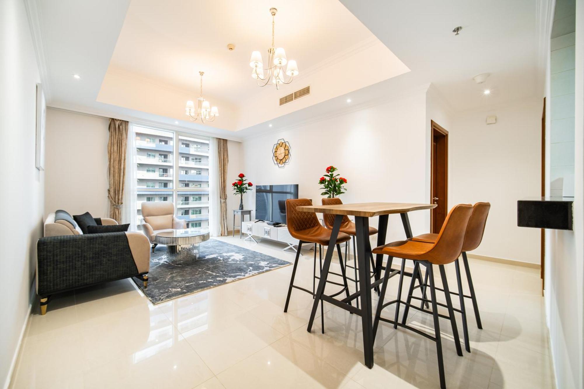 Elegant Escapes - Homely 1b In Dunya Tower Apartment *