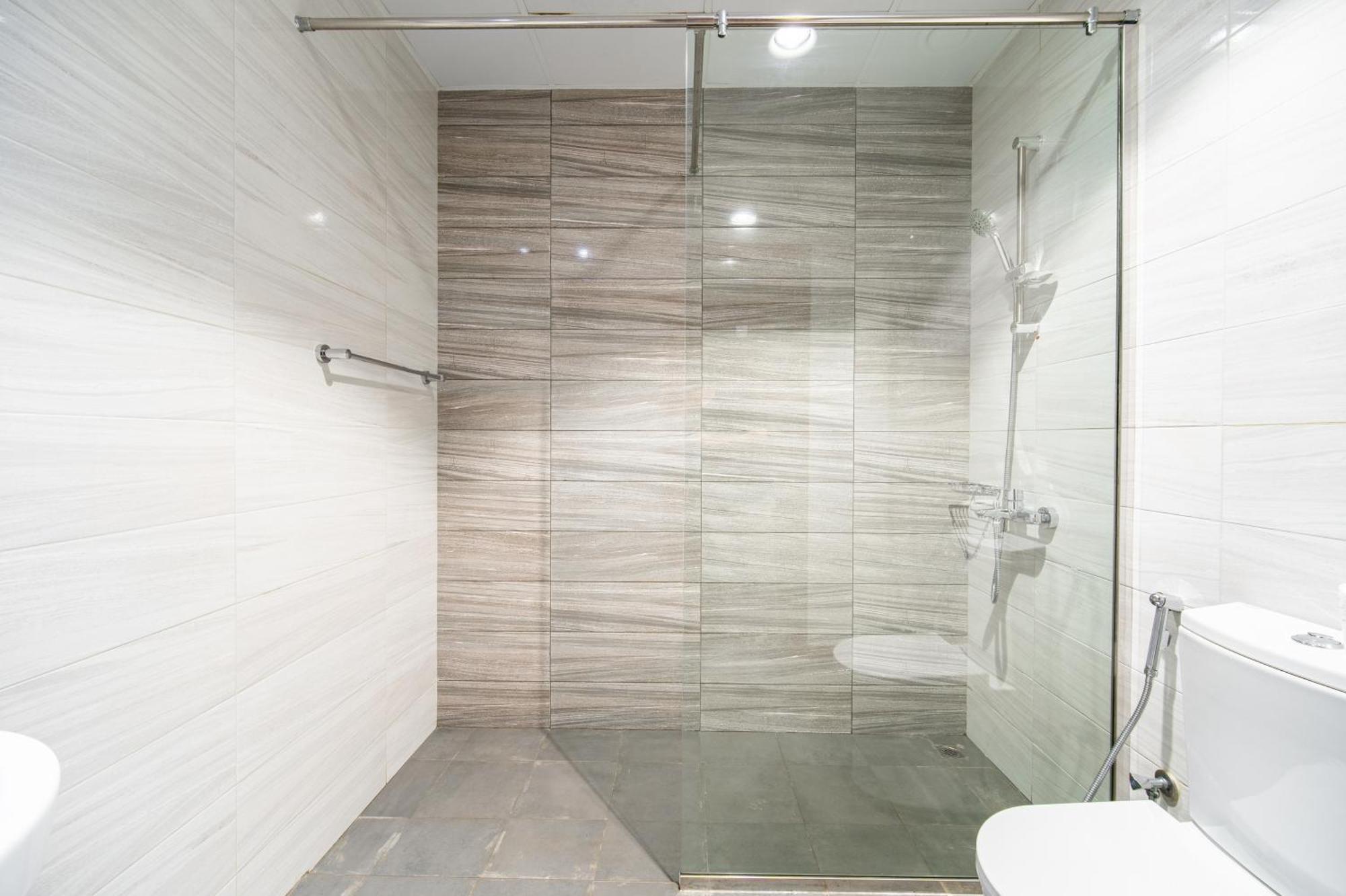 Elegant Escapes - Homely 1b In Dunya Tower Apartment Dubai