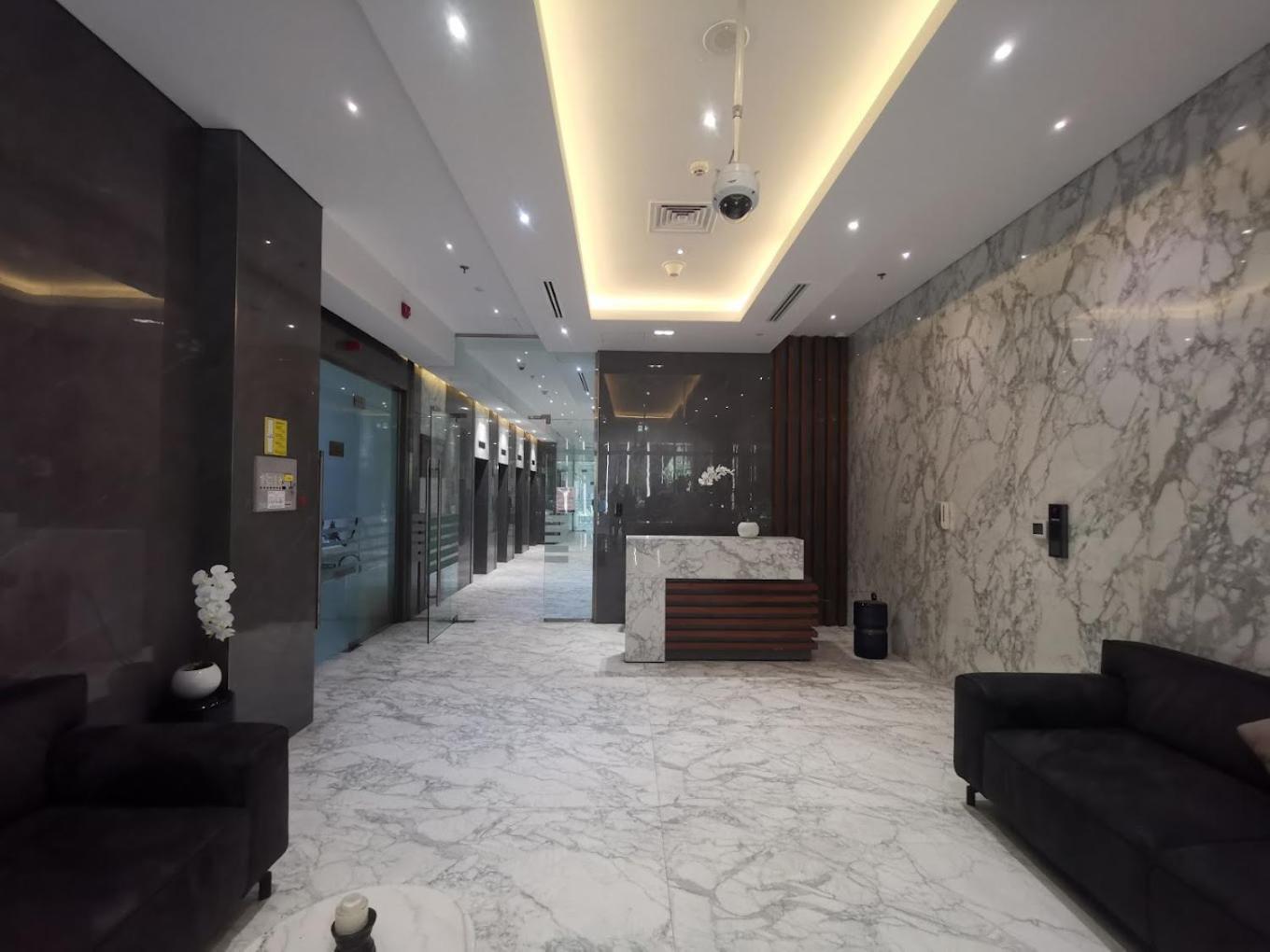 Elegant Escapes - Homely 1b In Dunya Tower Apartment