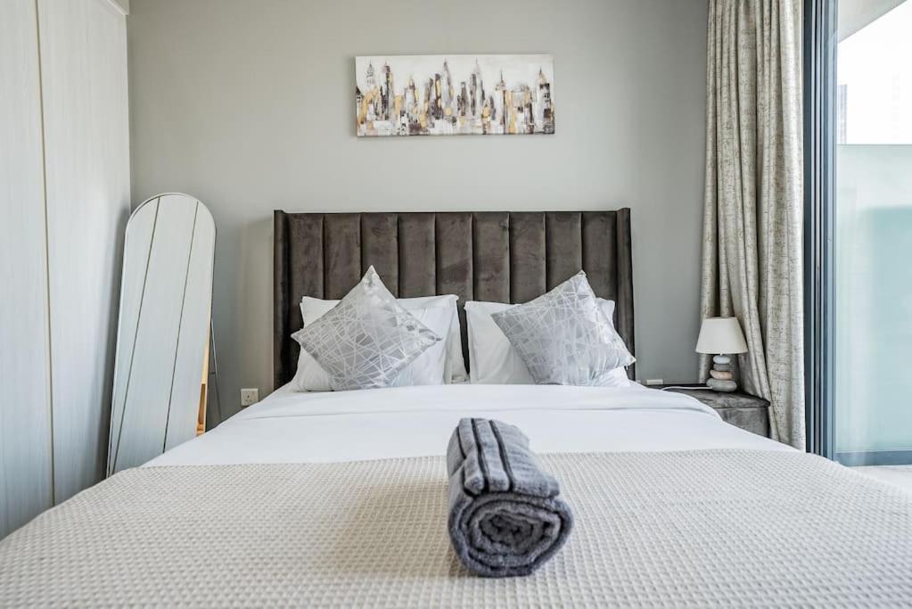 Luxury 1br Close To Burj Khalifa Apartment Dubai