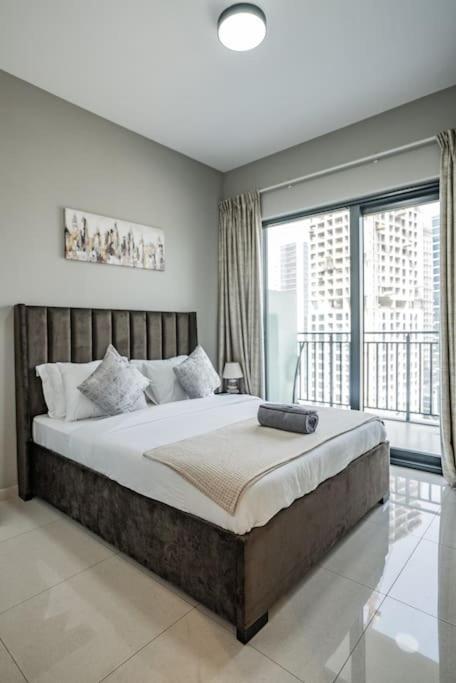 Apartment Luxury 1br Close To Burj Khalifa *