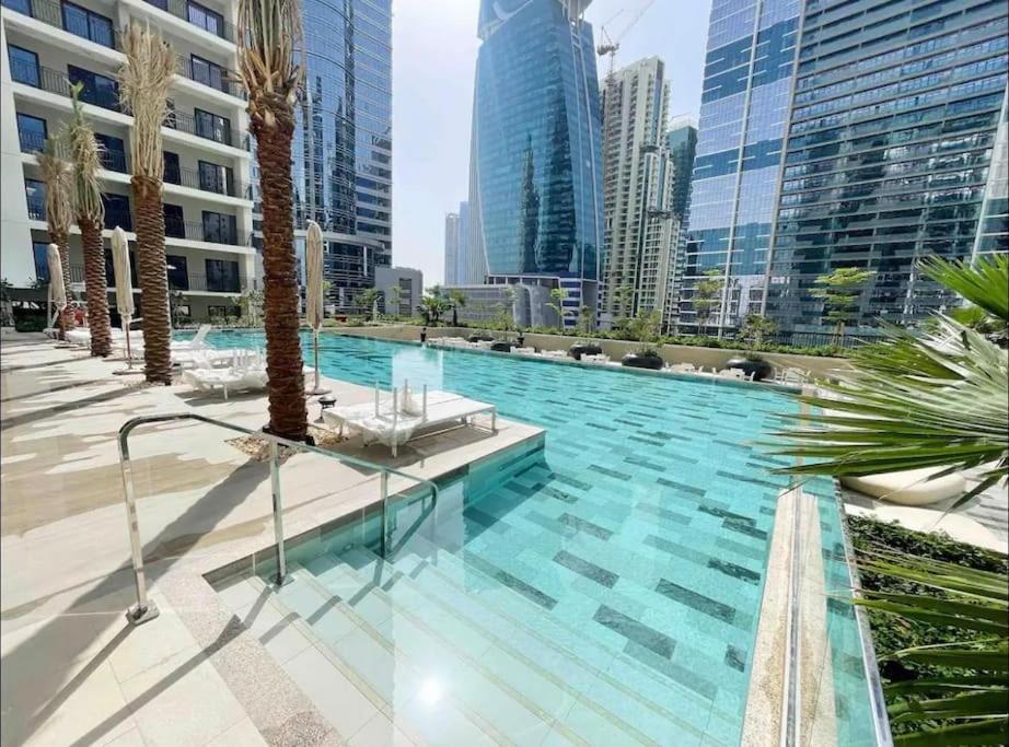 Luxury 1br Close To Burj Khalifa Apartment Dubai