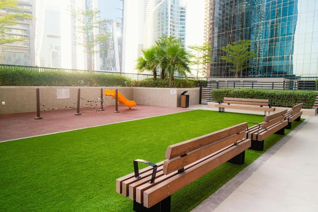 Luxury 1br Close To Burj Khalifa Apartment *