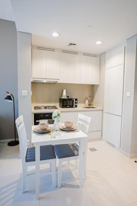 Luxury 1br Close To Burj Khalifa Apartment