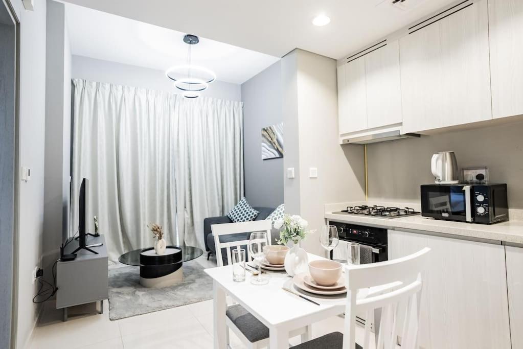 Luxury 1br Close To Burj Khalifa * Dubai