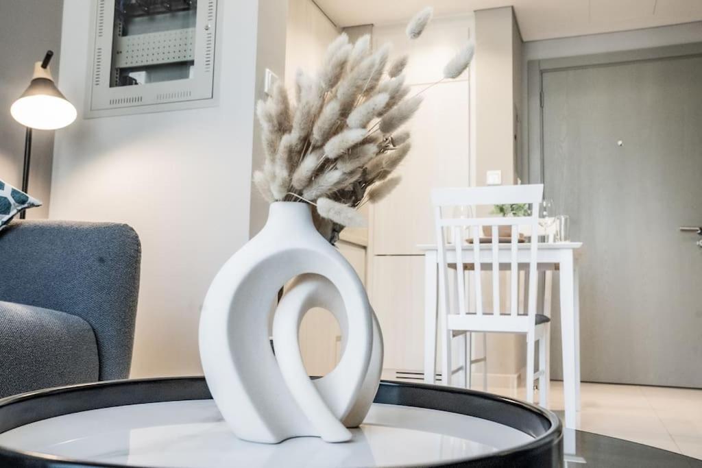 Luxury 1br Close To Burj Khalifa Apartment *