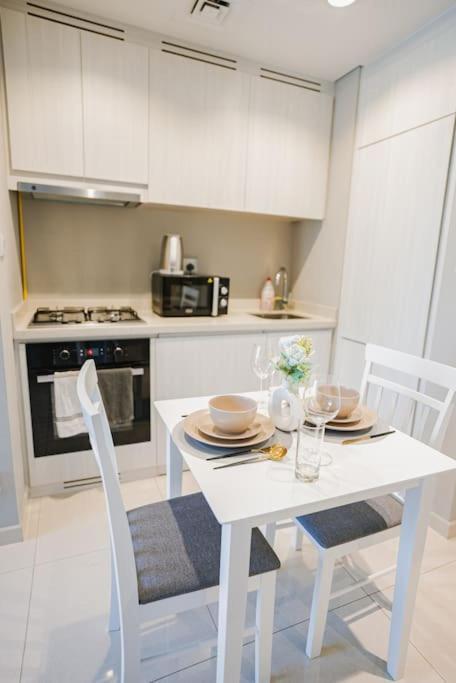 Apartment Luxury 1br Close To Burj Khalifa Dubai