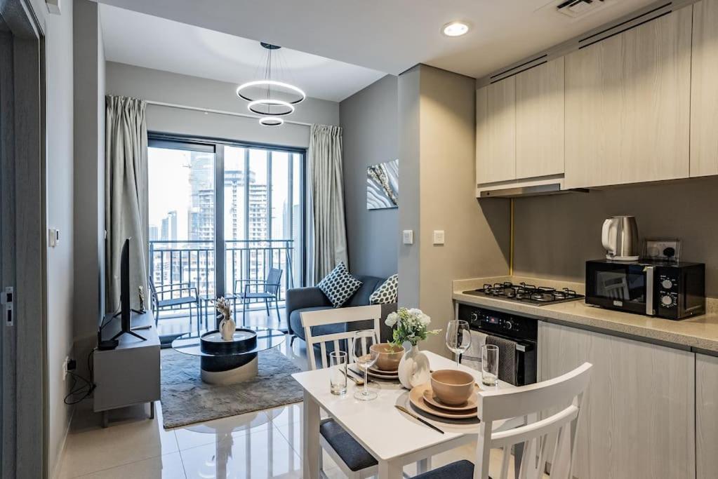 Luxury 1br Close To Burj Khalifa * Dubai