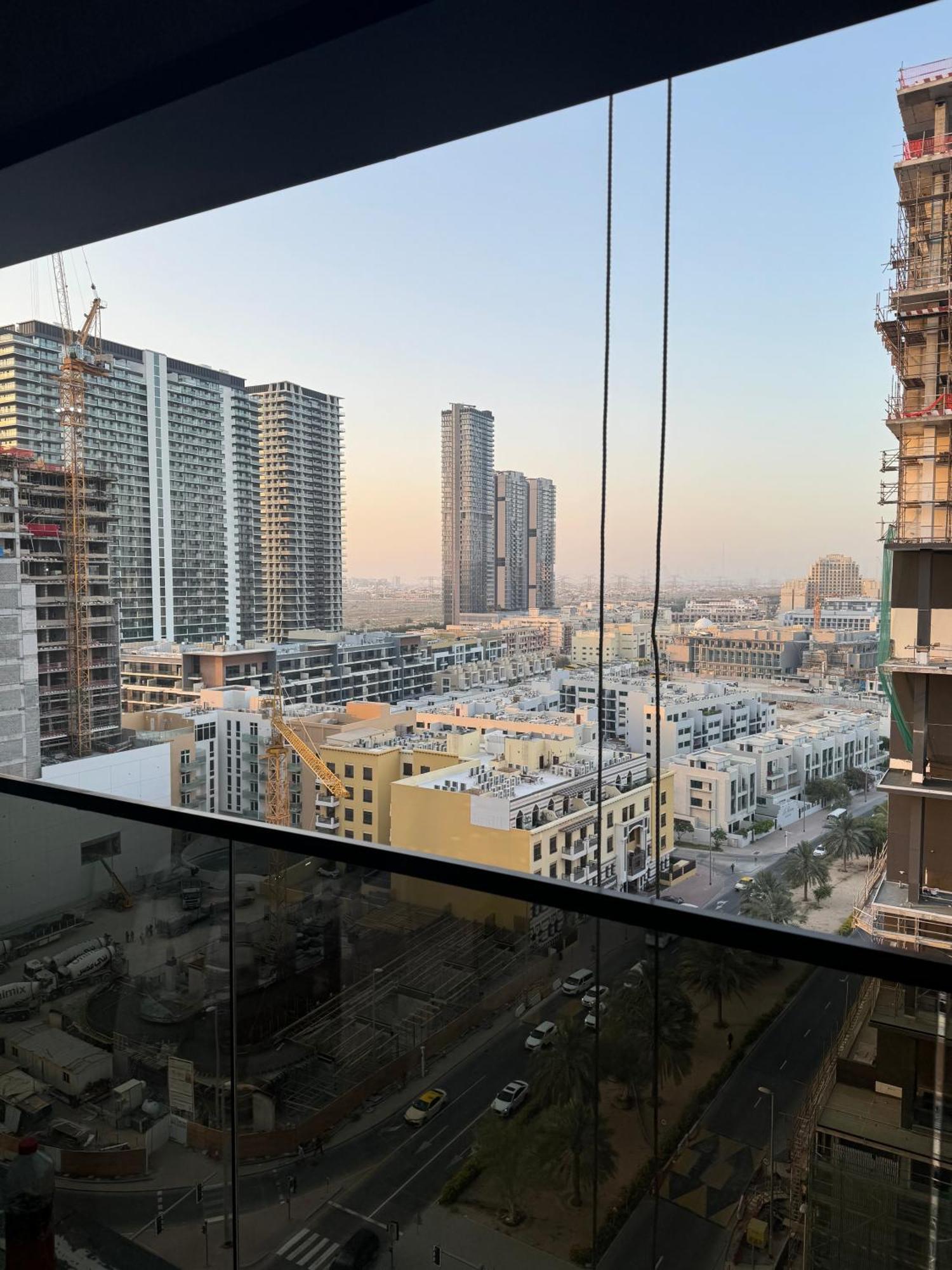 Modern & Spacious 2 Bed 2 Bath Apartment Dubai