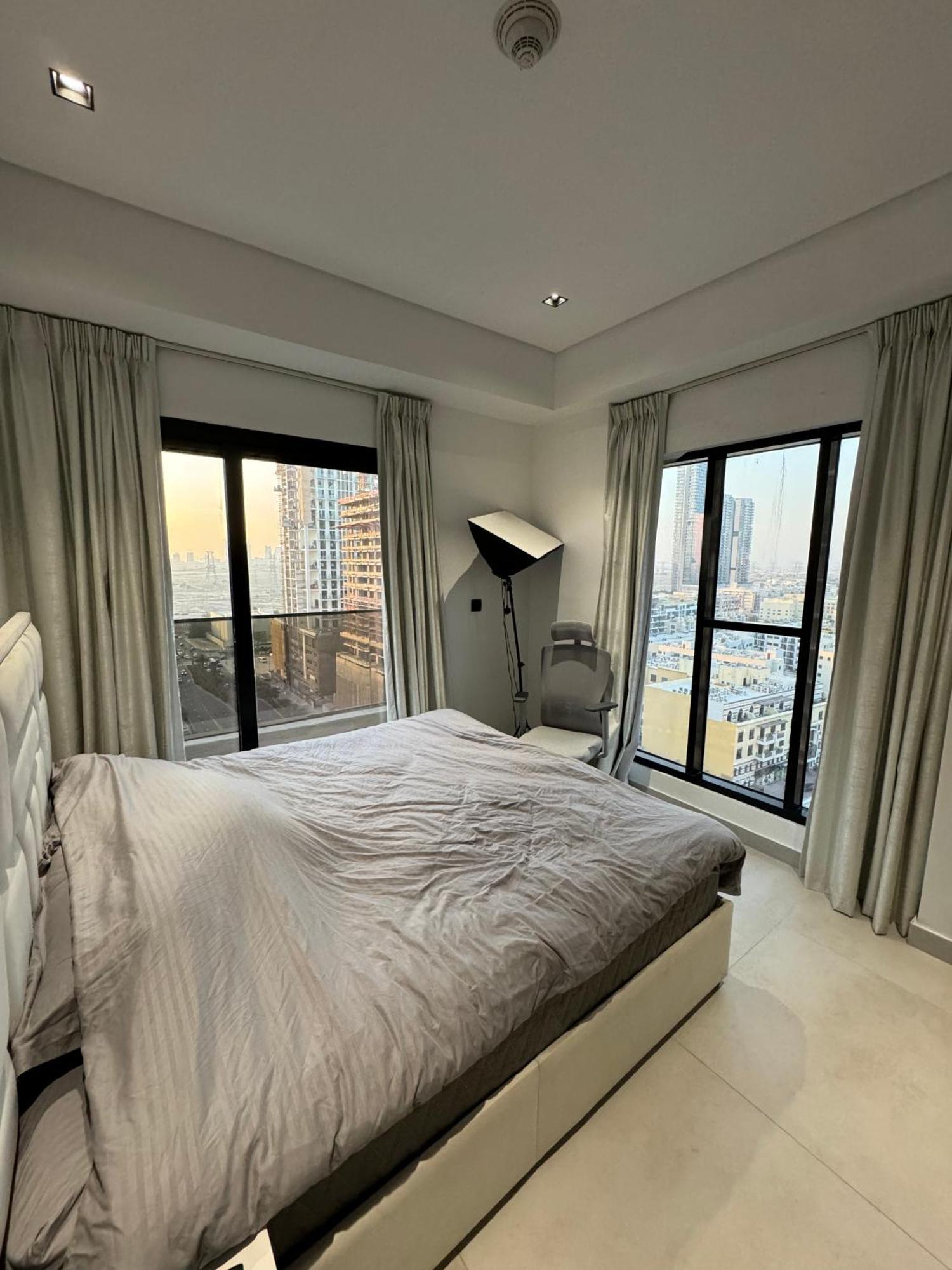 Apartment Modern & Spacious 2 Bed 2 Bath