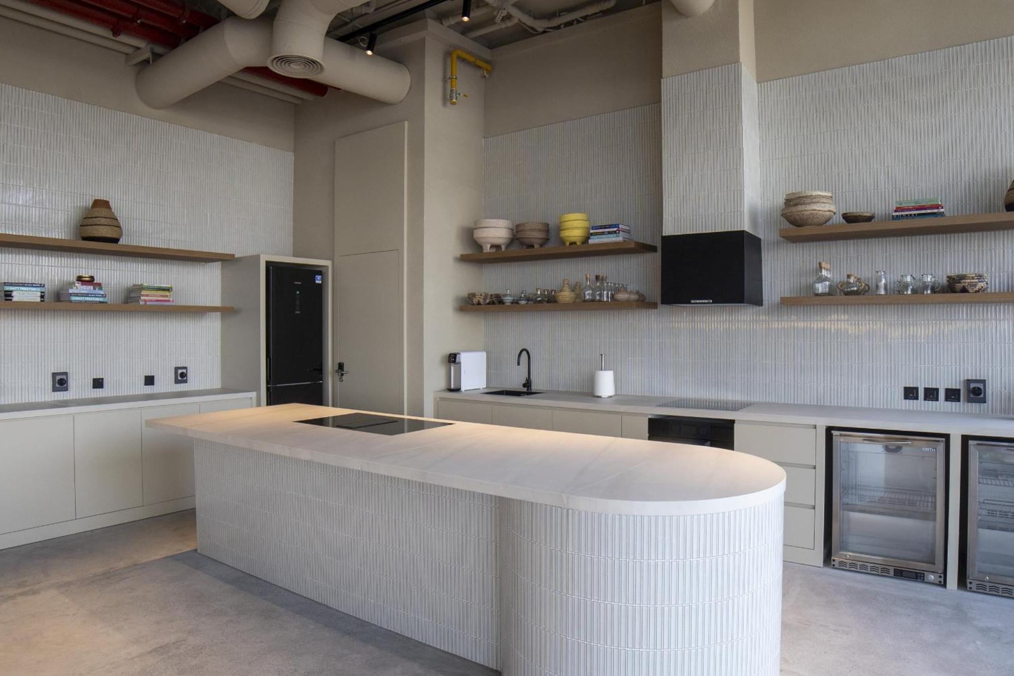Apartment Snug At Upside Living - Business Travel Ready 2209