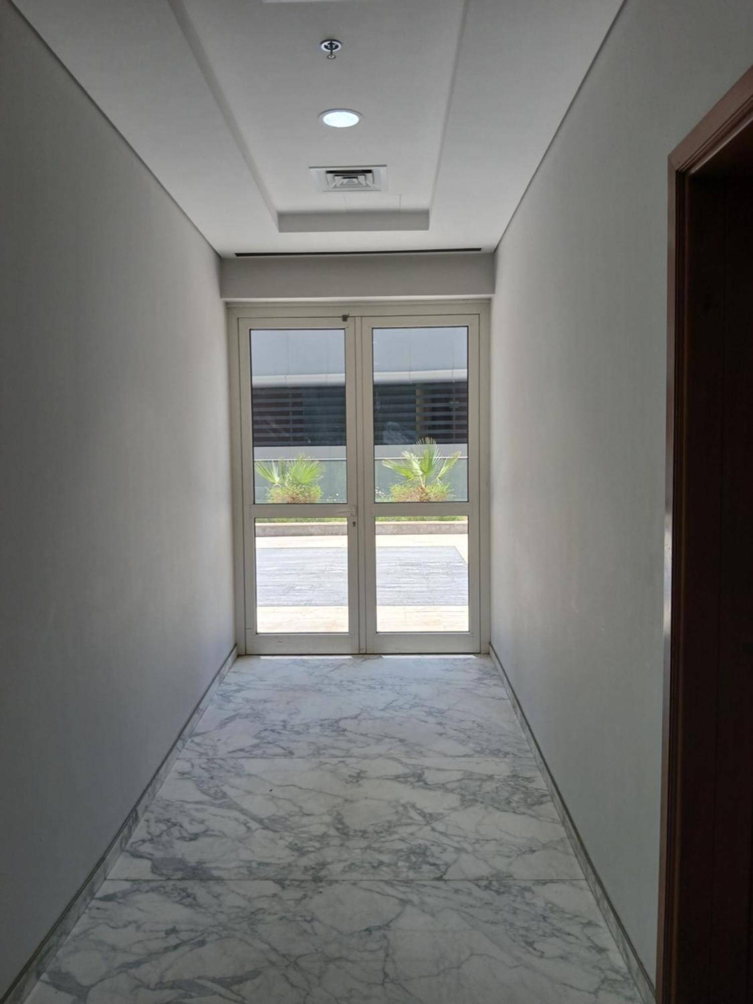 Elegant Escapes - Homely 1b In Dunya Tower Apartment *