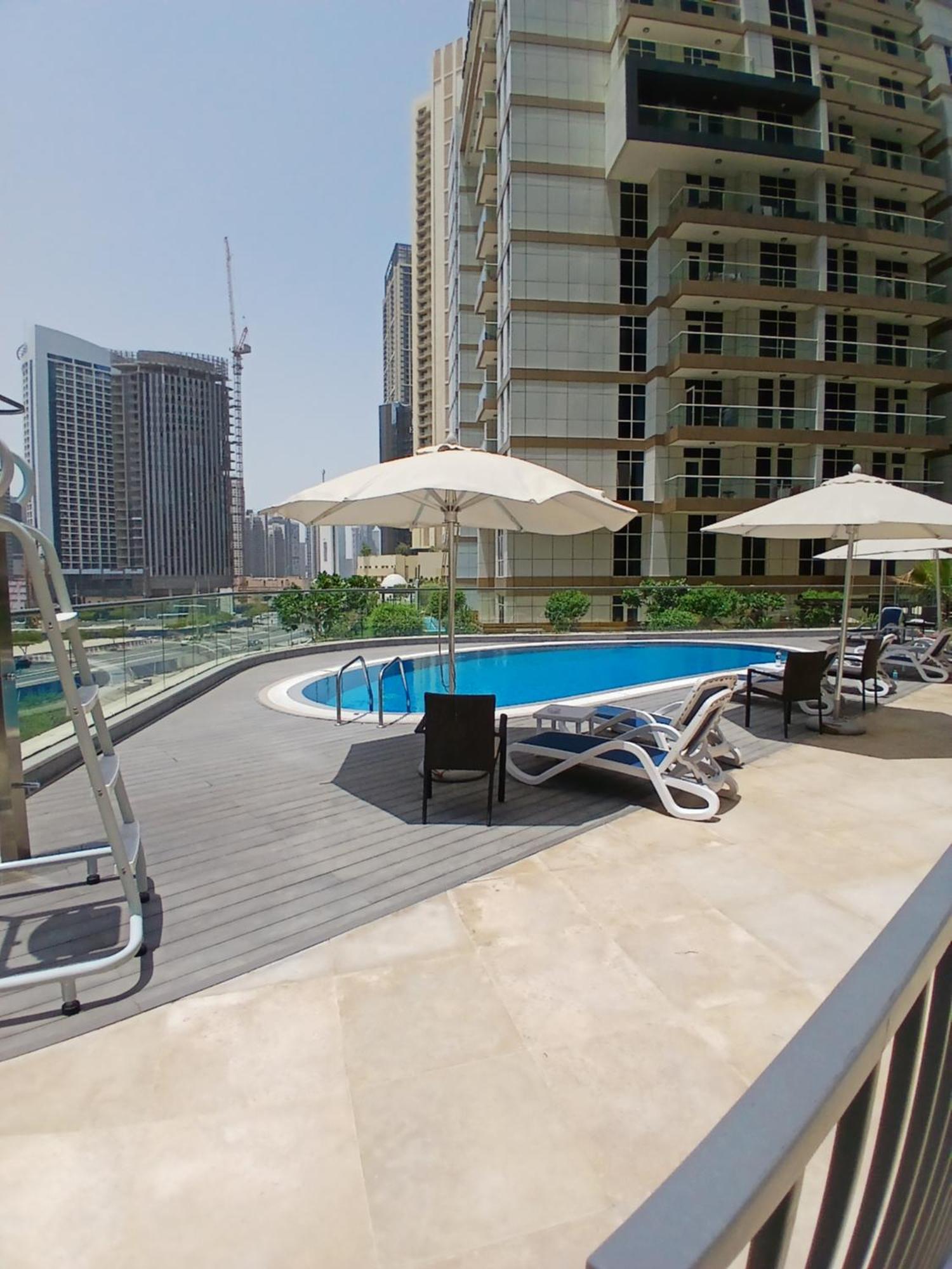Apartment Elegant Escapes - Homely 1b In Dunya Tower *