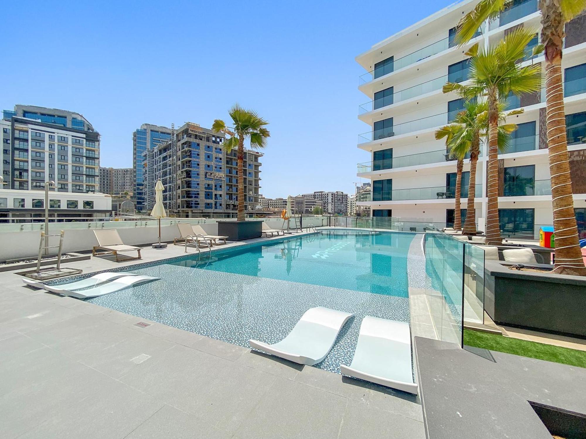 Cosy 1bedroom With Pool Gym Game Apartment Dubai