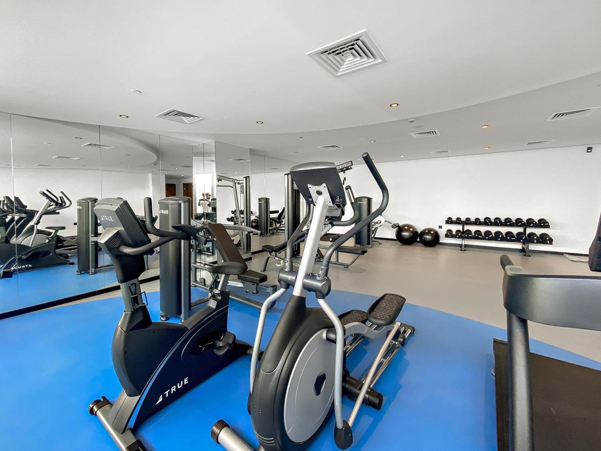 Apartment Cosy 1bedroom With Pool Gym Game Dubai