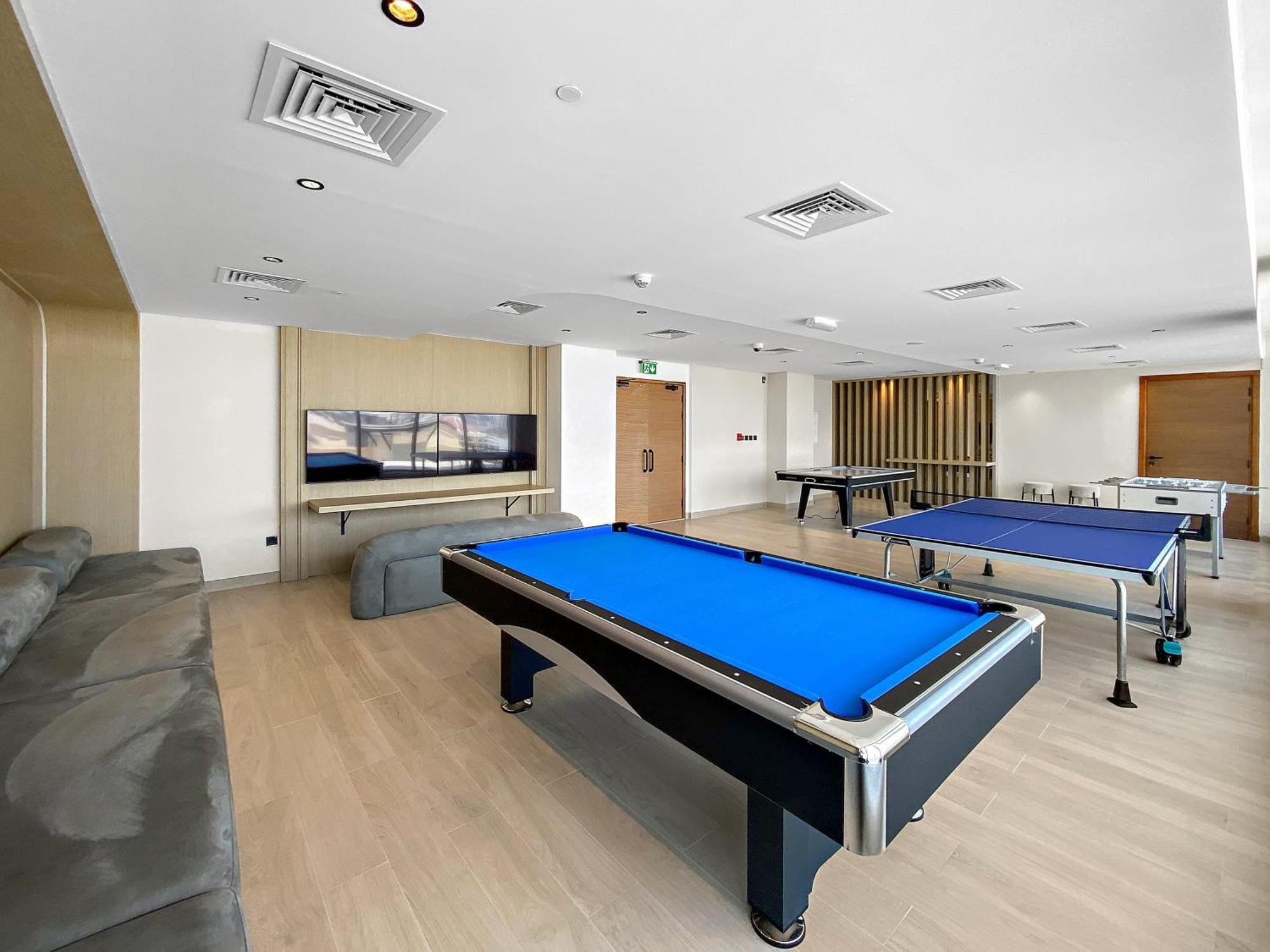 Cosy 1bedroom With Pool Gym Game Apartment