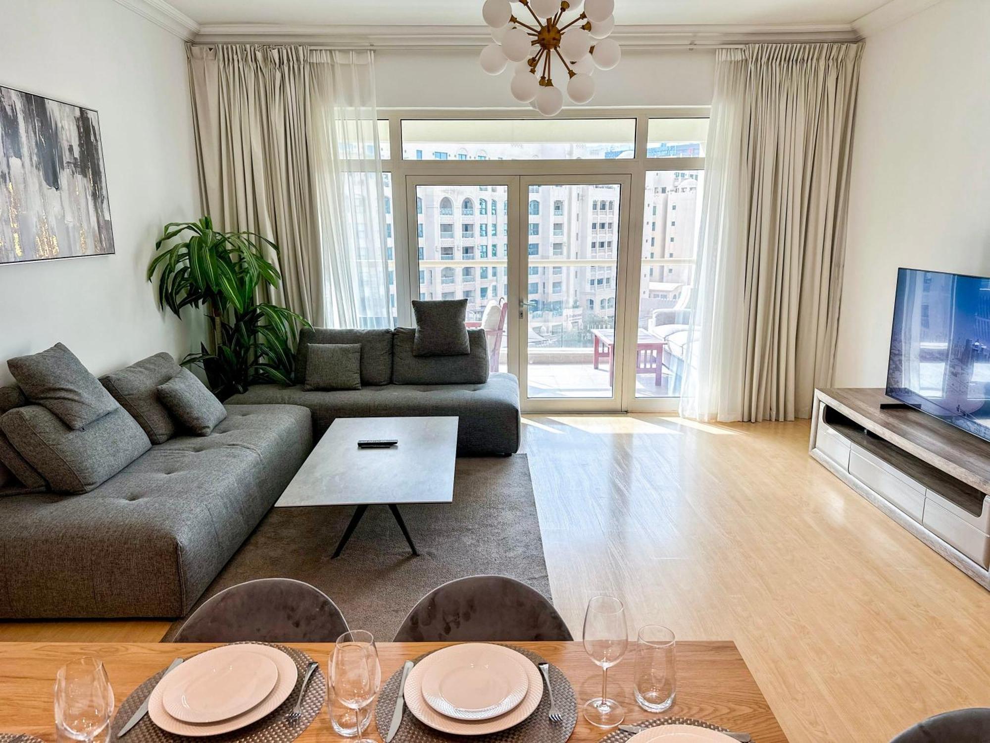 Bright 2br With Garden View - Palm Jumeirah Apartment