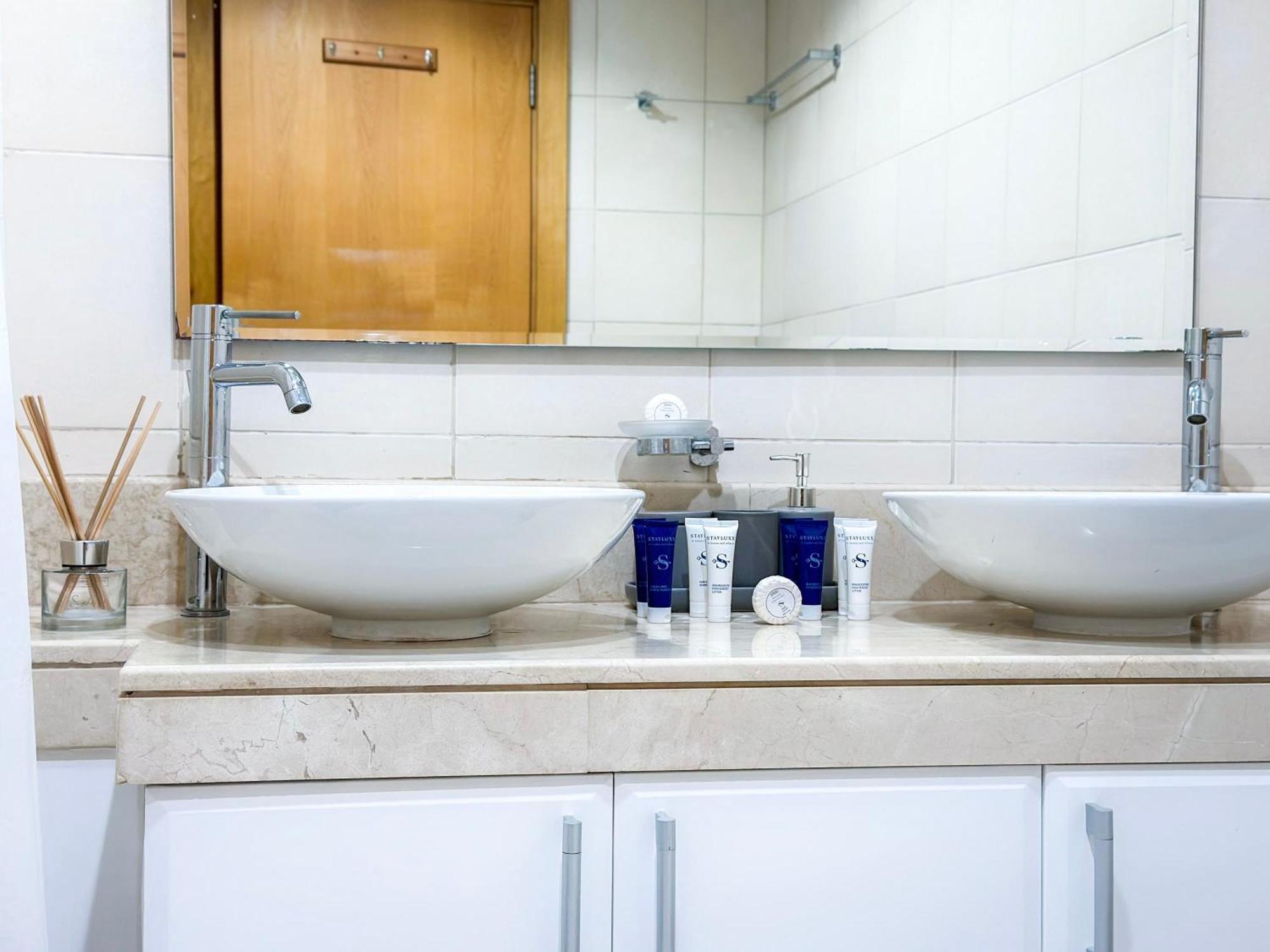 Bright 2br With Garden View - Palm Jumeirah Apartment