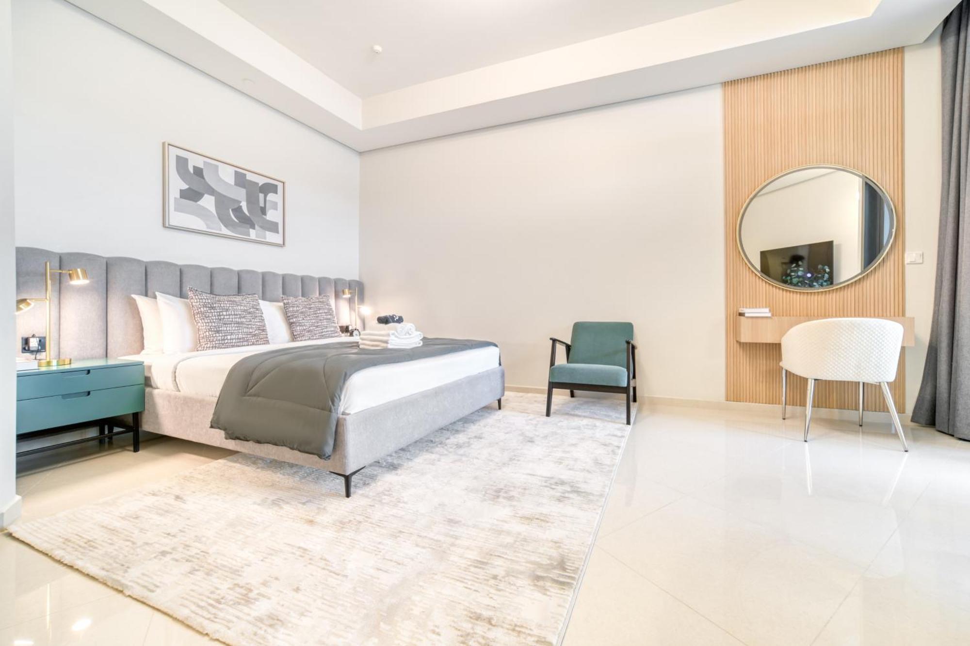Cozy High-floor With Amazing Views Apartment