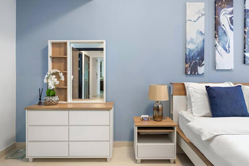 First Class 2br Sophisticated Retreat Apartment Dubai