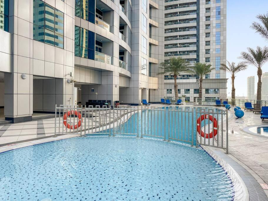 First Class 2br Sophisticated Retreat Apartment Dubai