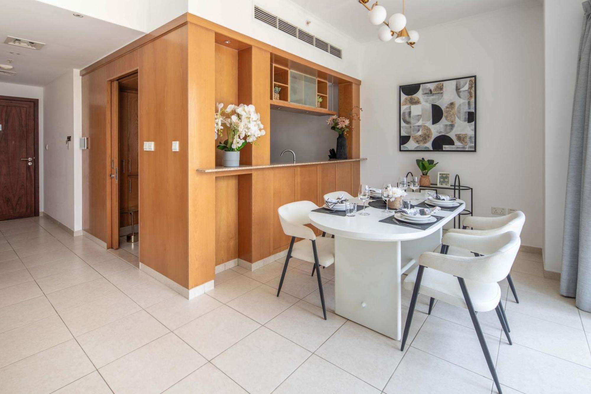 Frank Porter - The Residences Tower 3