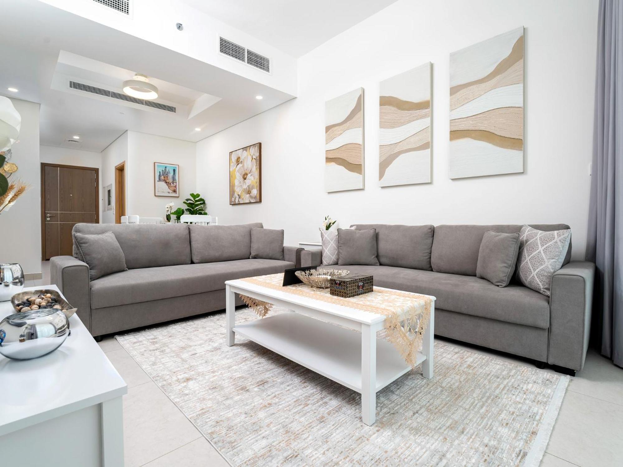 Apartment Prime Location 1br Oasis With Patio & Pool, The Bay Dubai