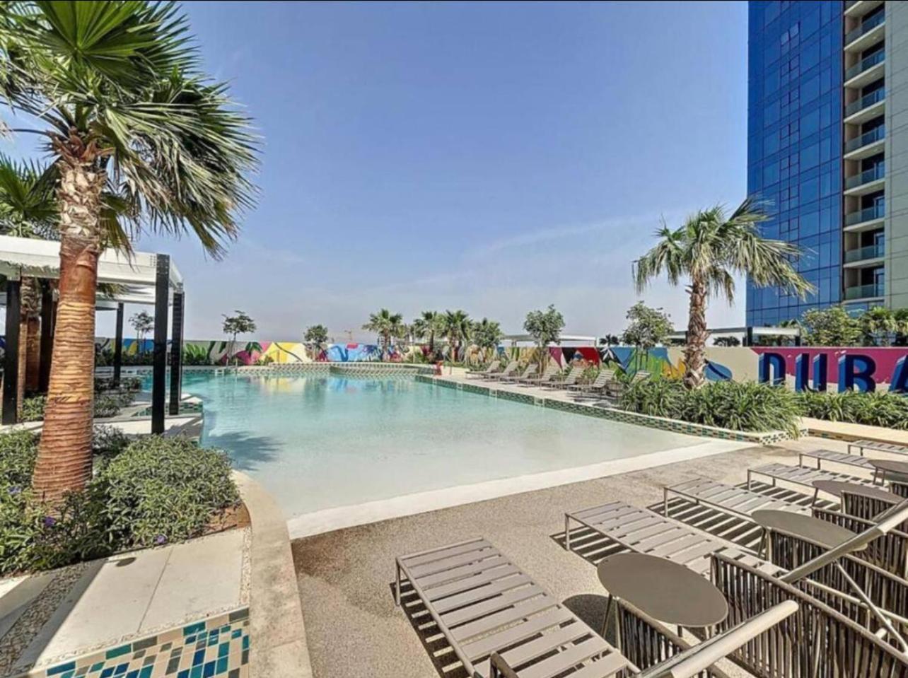 Luxury In The Location * Dubai