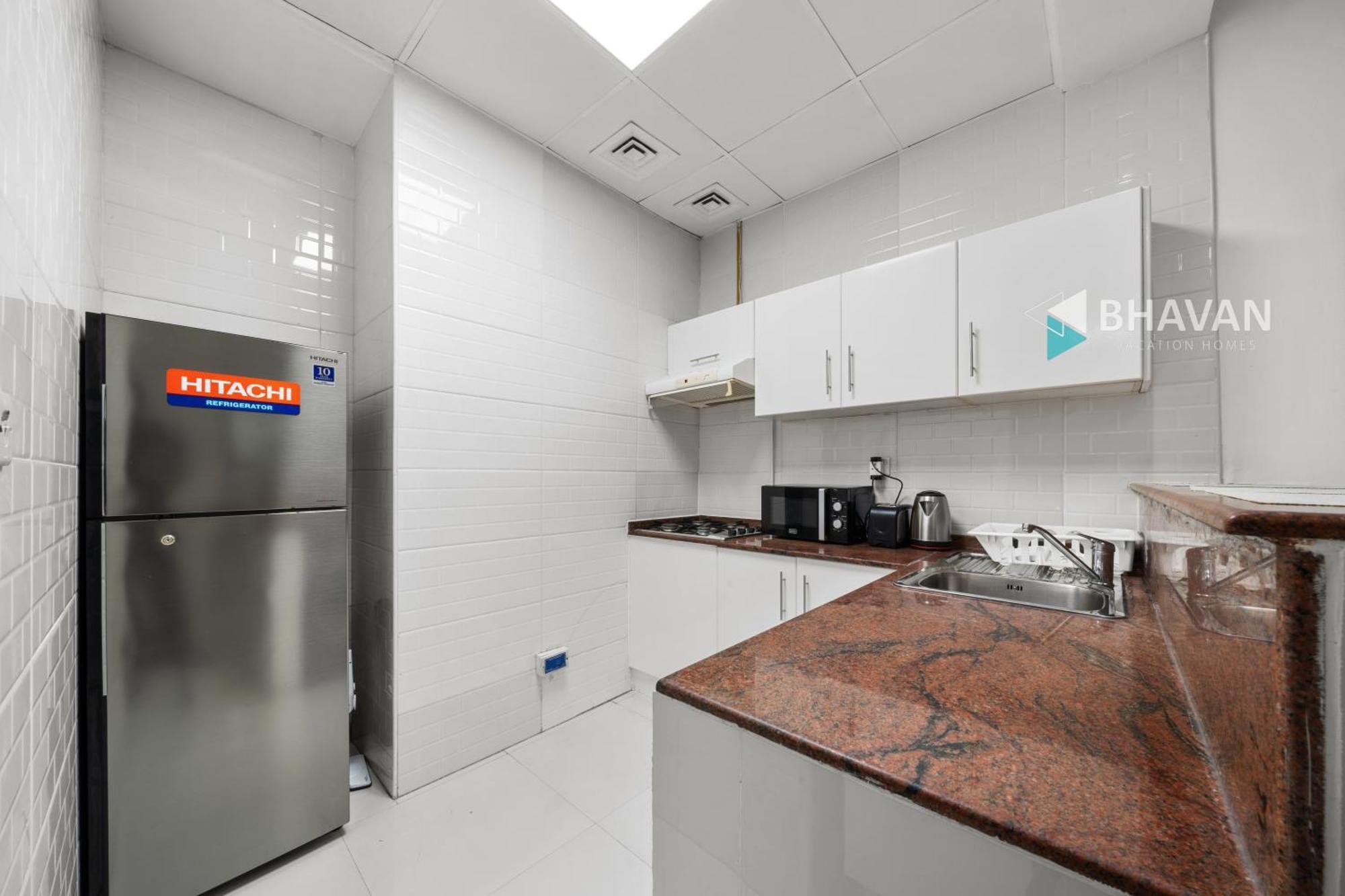 Contemporary In Marina By Bhavan Apartment *