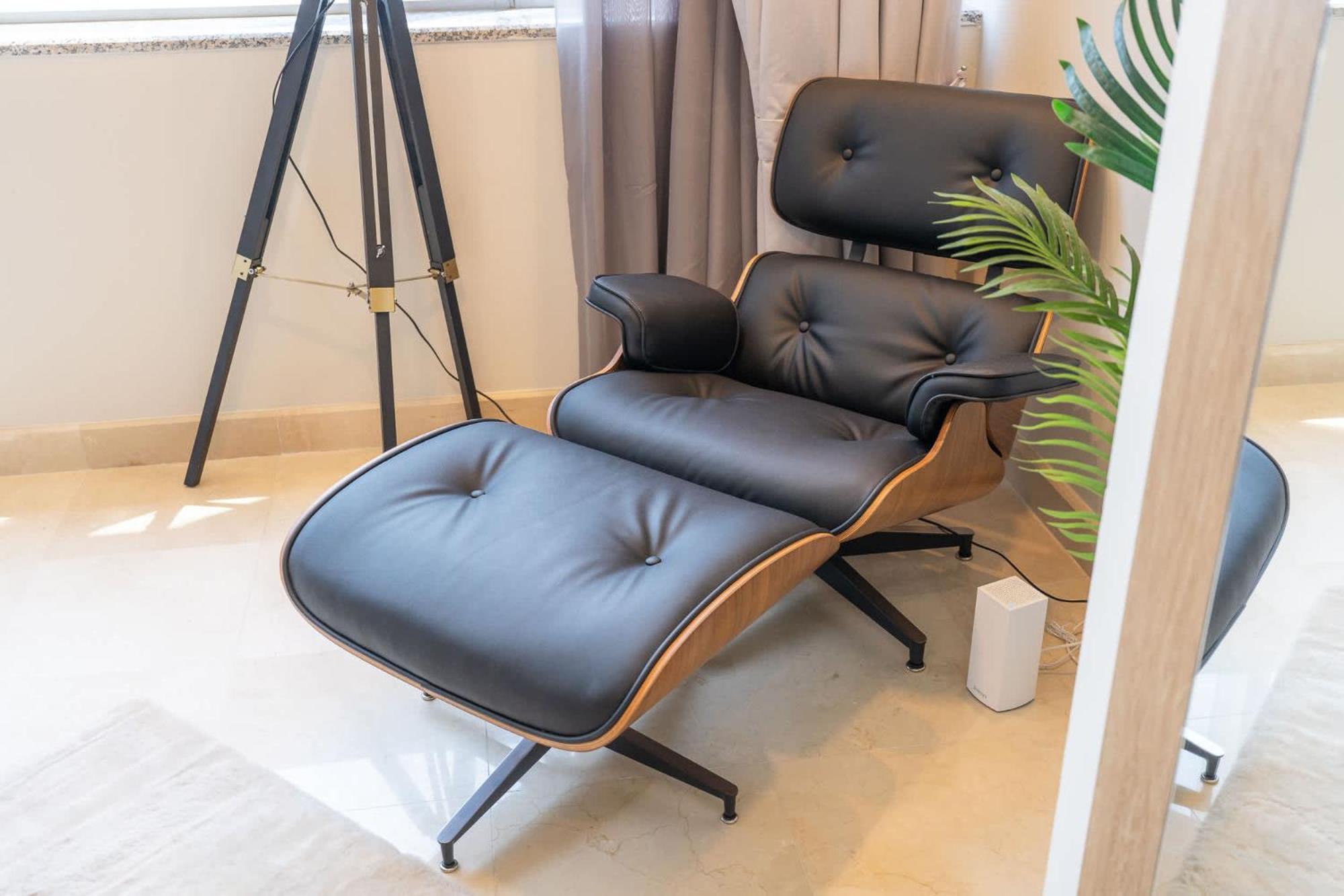 Stylish With Impressive Decor And Furniture At Sky Garden! Dubai