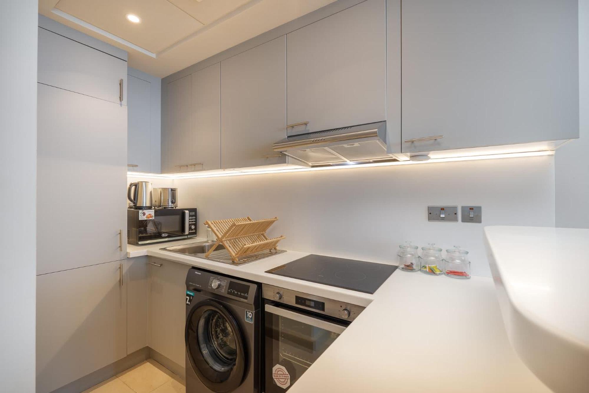 Stylish With Impressive Decor And Furniture At Sky Garden! Apartment