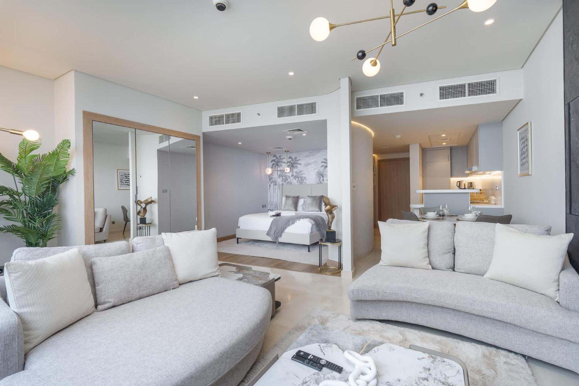 Stylish With Impressive Decor And Furniture At Sky Garden! Apartment Dubai