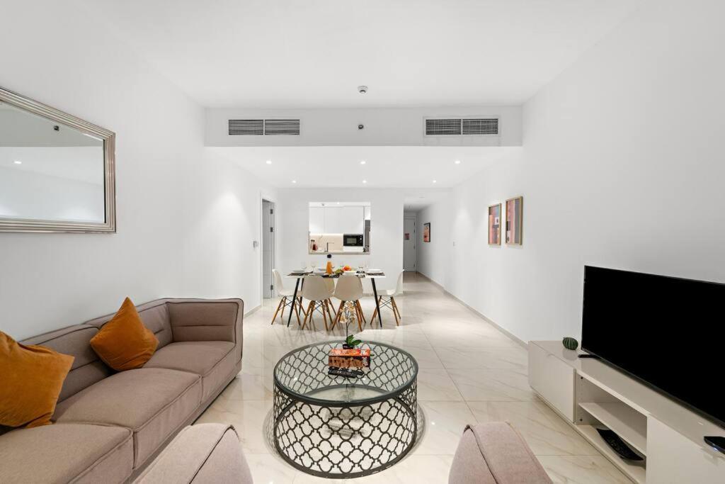 Apartment First Class 3br Stylish Sanctuary *