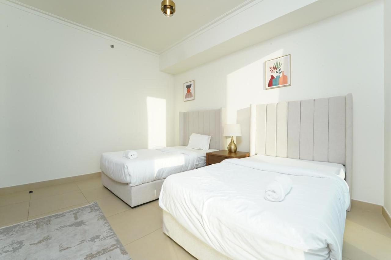 Amakin Burj Vista Tower 1 Apartment Dubai